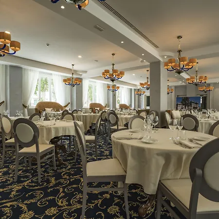 Grand Salsomaggiore 5* סלסומאג'יורה טרמה